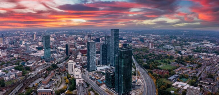 How Buying Agents Secure Off-Market Deals for Investors