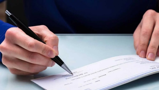 Deep Legal Analysis of a Cheque Execution Dispute