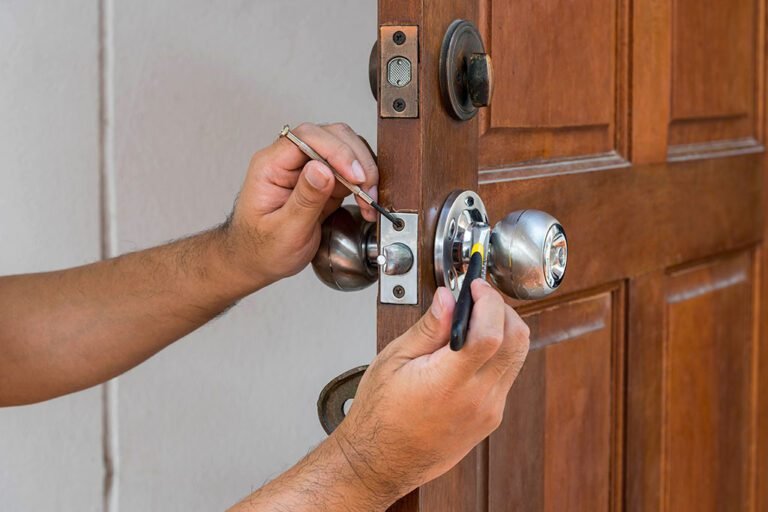 How Emergency Locksmith Services Are Supporting Portland OR’s Skyrocketing Smart Home Market 